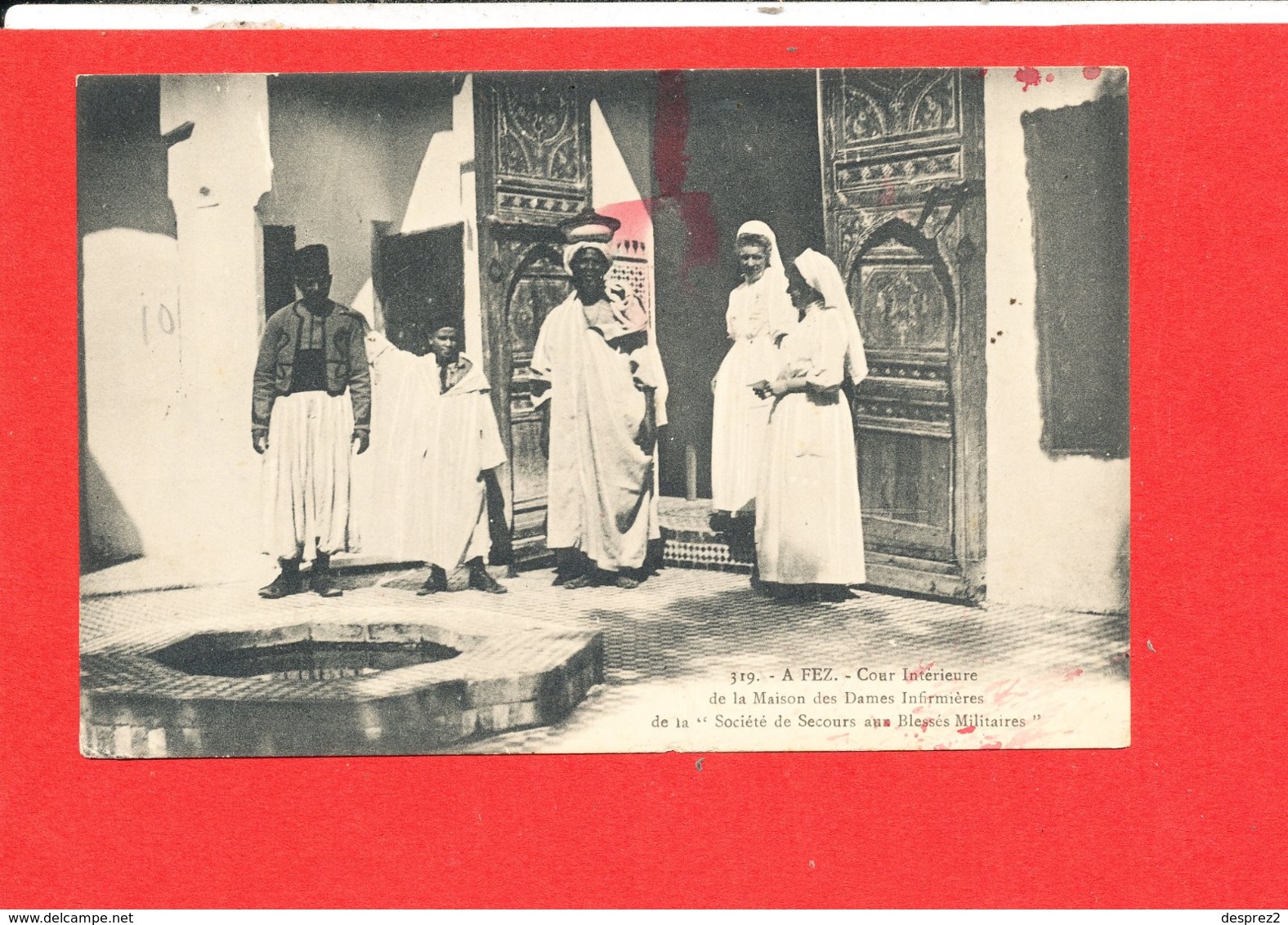 FES FEZ Cpa Animée Cour Intérieur Dames Infirmieres Société Secours Aux Blésses Militaires        319  Edit SSBM - Fez (Fès)