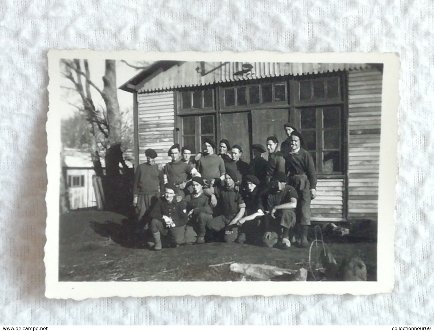 19 photos originale d'un groupe / Soldats Camps Chantier de Jeunesse Français 1940 pendant l'occupation