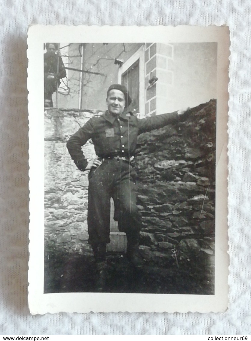 19 photos originale d'un groupe / Soldats Camps Chantier de Jeunesse Français 1940 pendant l'occupation