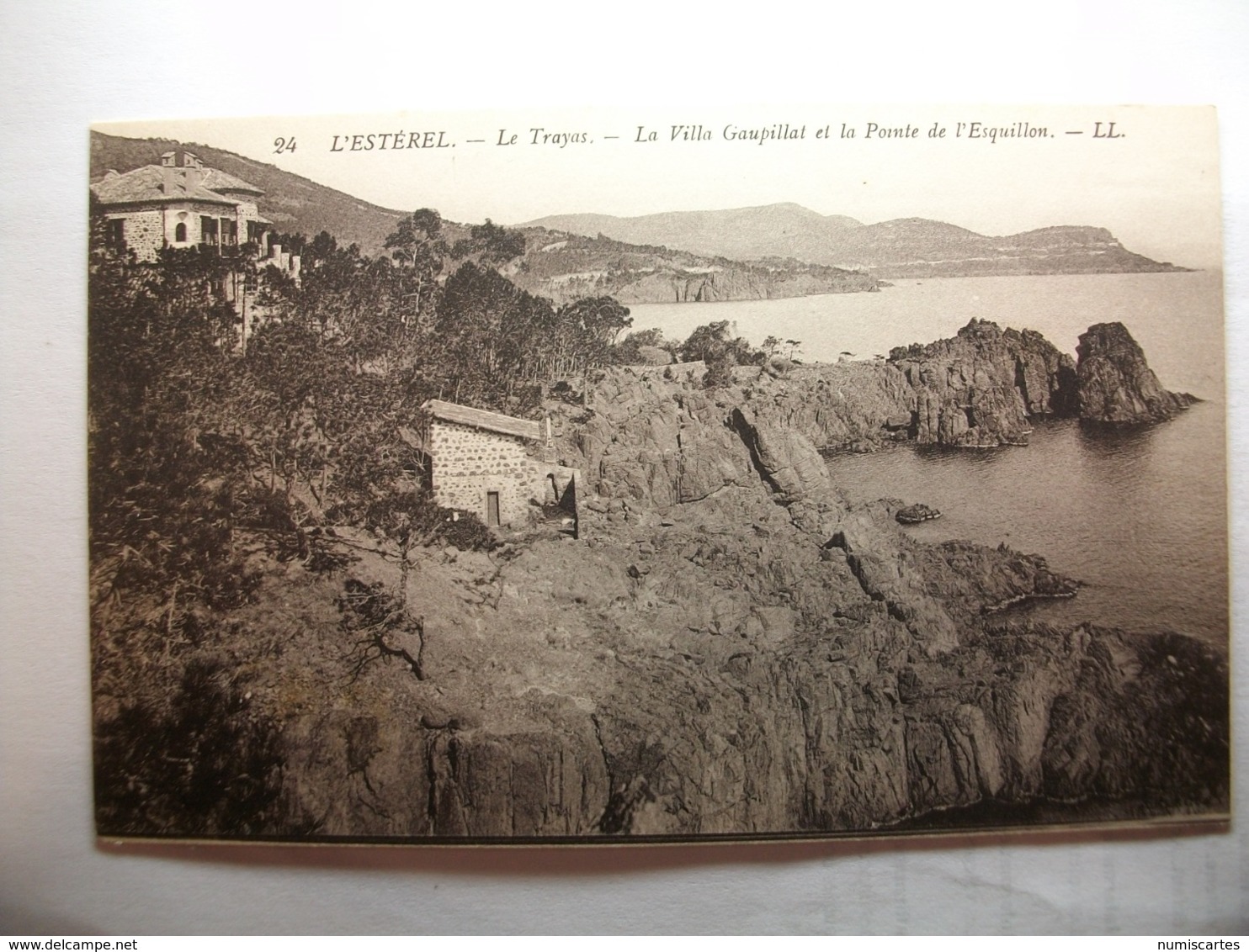 Carte Postale L'Esterel (83) Le Trayas - La Villa Goupillat Et La Pointe De L'Esquillon (Petit Format Non Circulée ) - Other & Unclassified