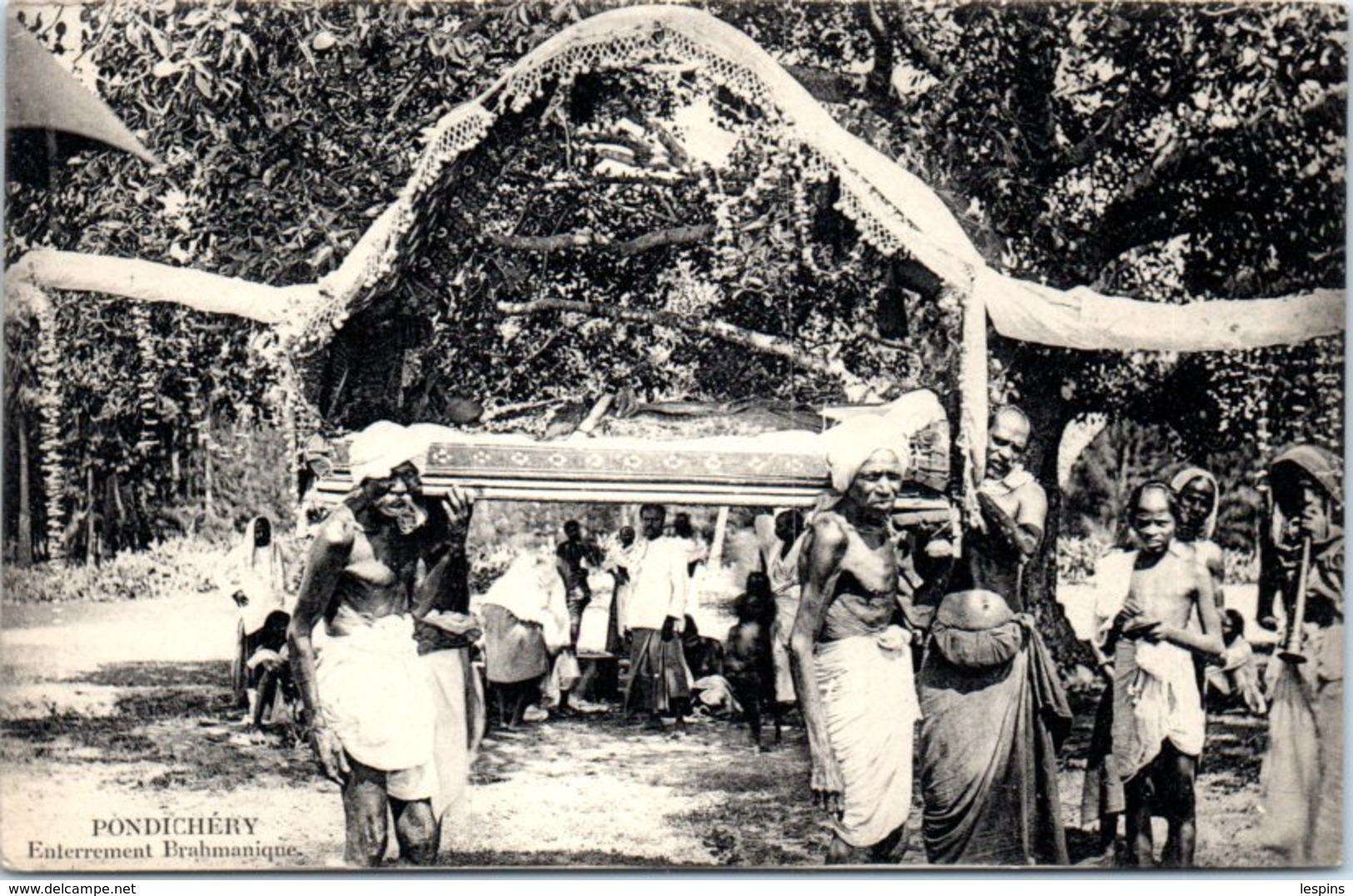 ASIE  - INDE - Pondichéry -- Enterrement Brahmanique - Inde