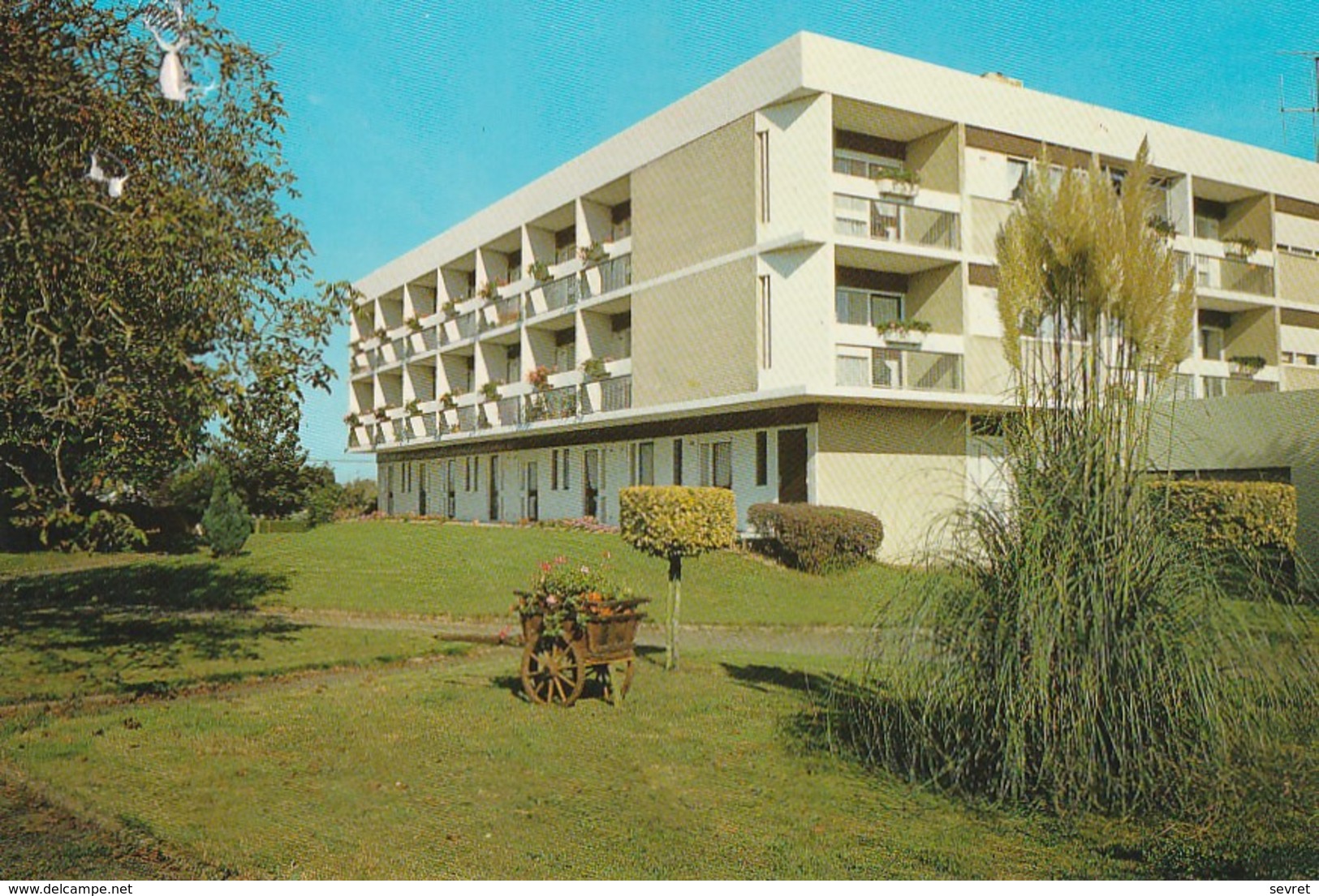 LES LANDES-GENUSSON. - Foyer-Logement "Les Bruyères" - Les Lucs Sur Boulogne