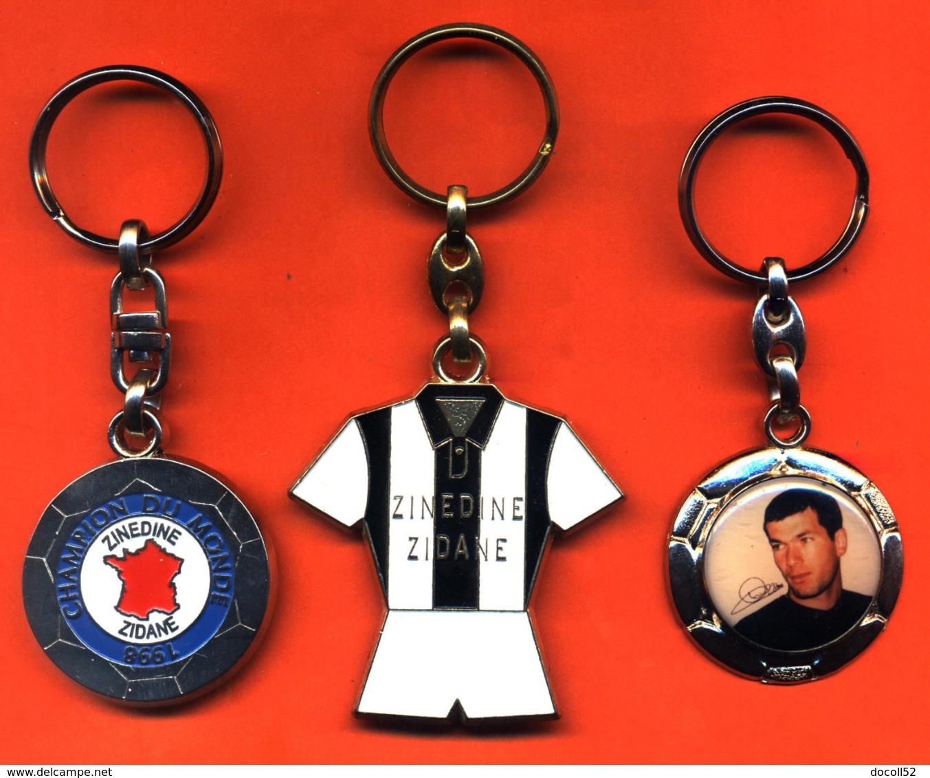 Lot De 3 Porte Clefs Métal Zinedine Zidane Champion Du Monde 1998 - Foot - Football - 2 Scans - Porte-clefs