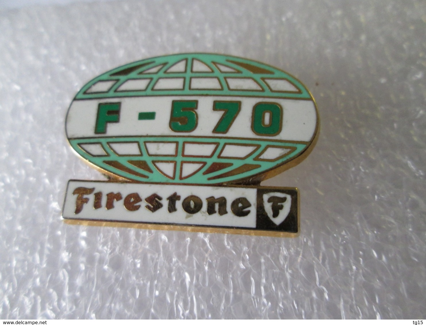 PIN'S   FIRESTONE F 570  Zamak  Succes - Andere & Zonder Classificatie