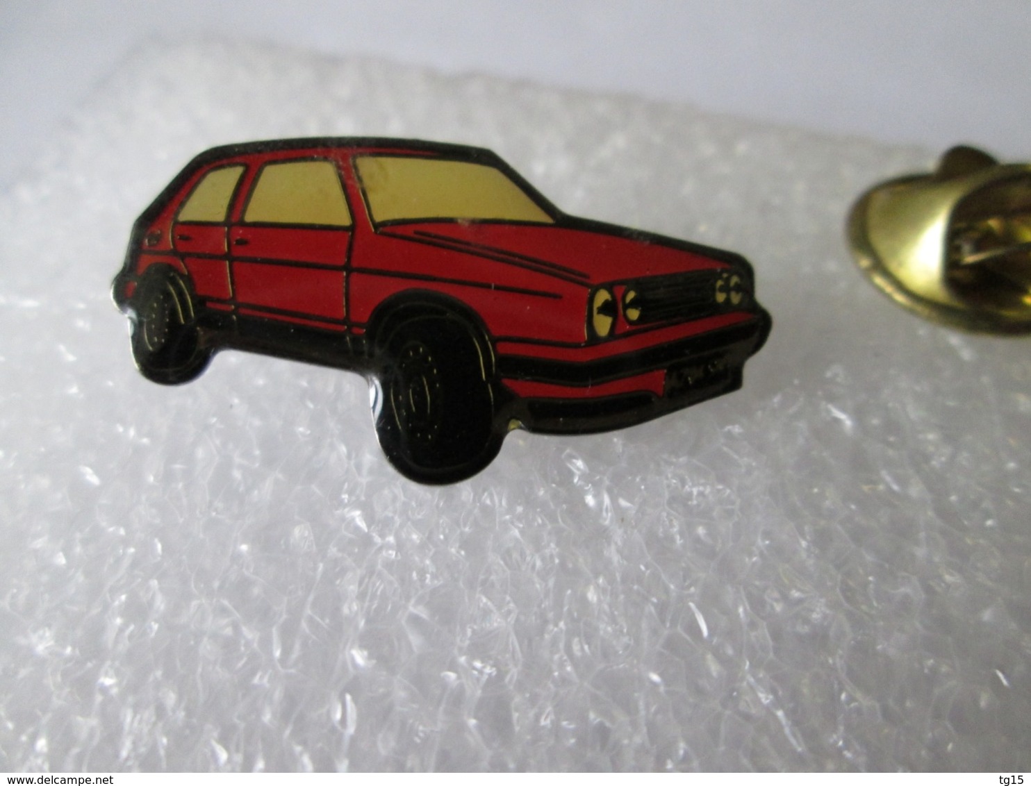 PIN'S    VOLKSWAGEN  GOLF  GTI - Volkswagen