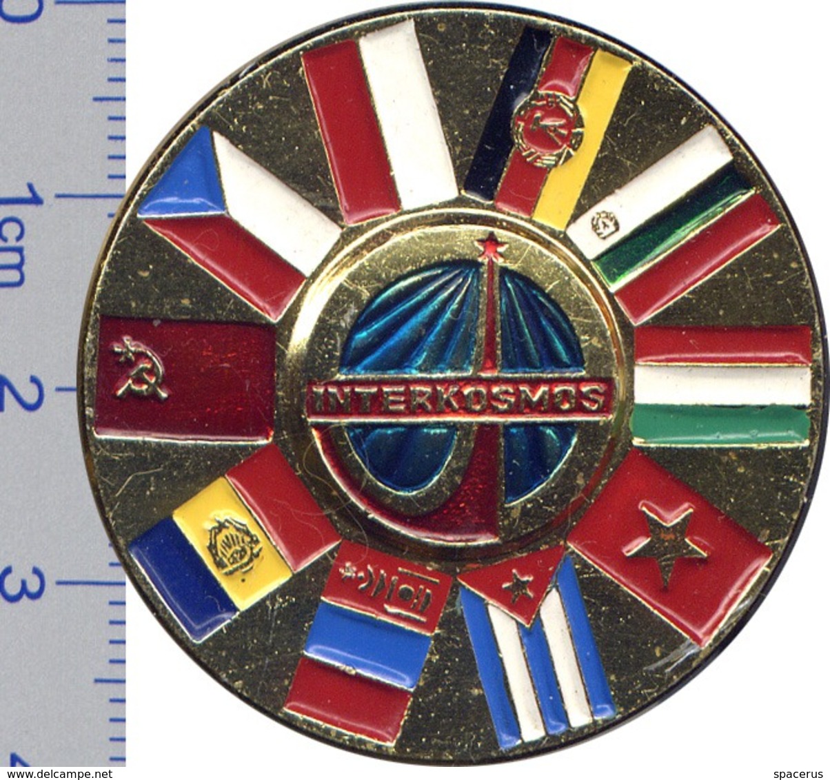 397 Space Soviet Russia Pin.  INTERKOSMOS. Flags - Space