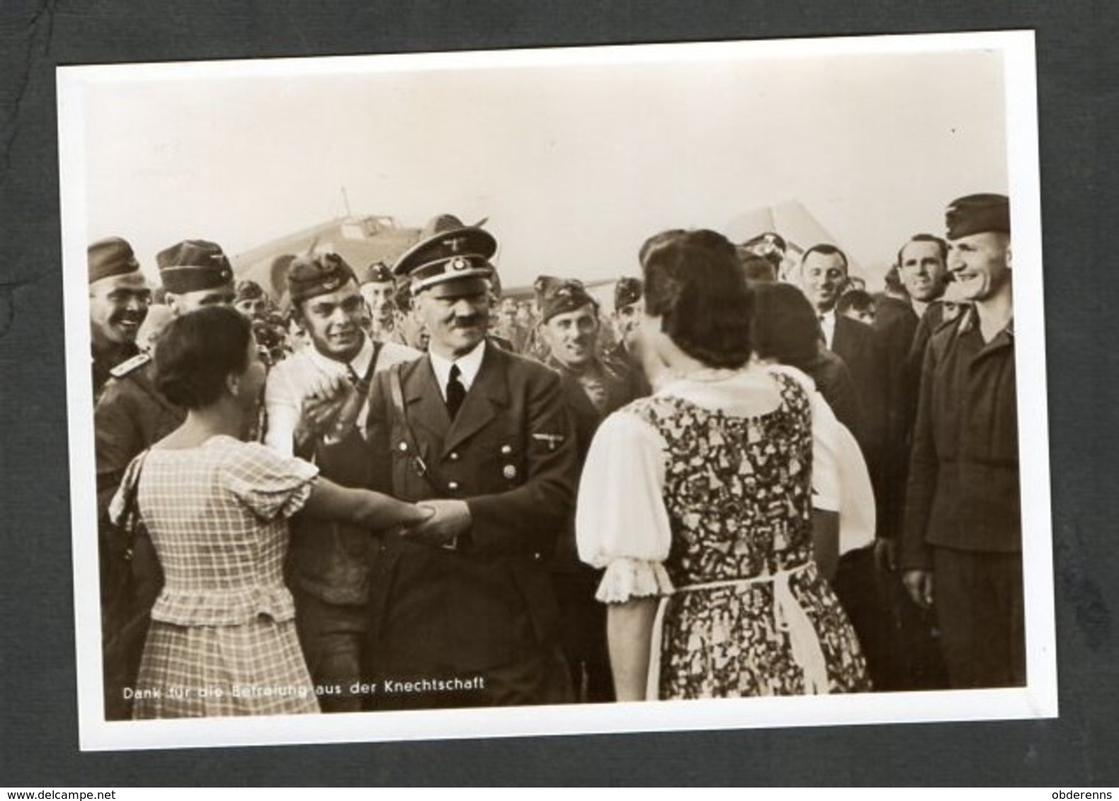 Photo Hoffmann Nr P 15,  Polenfeldzug, 01.09.1939 Kanzler Auf Einem Feldflugplatz - Lettres & Documents