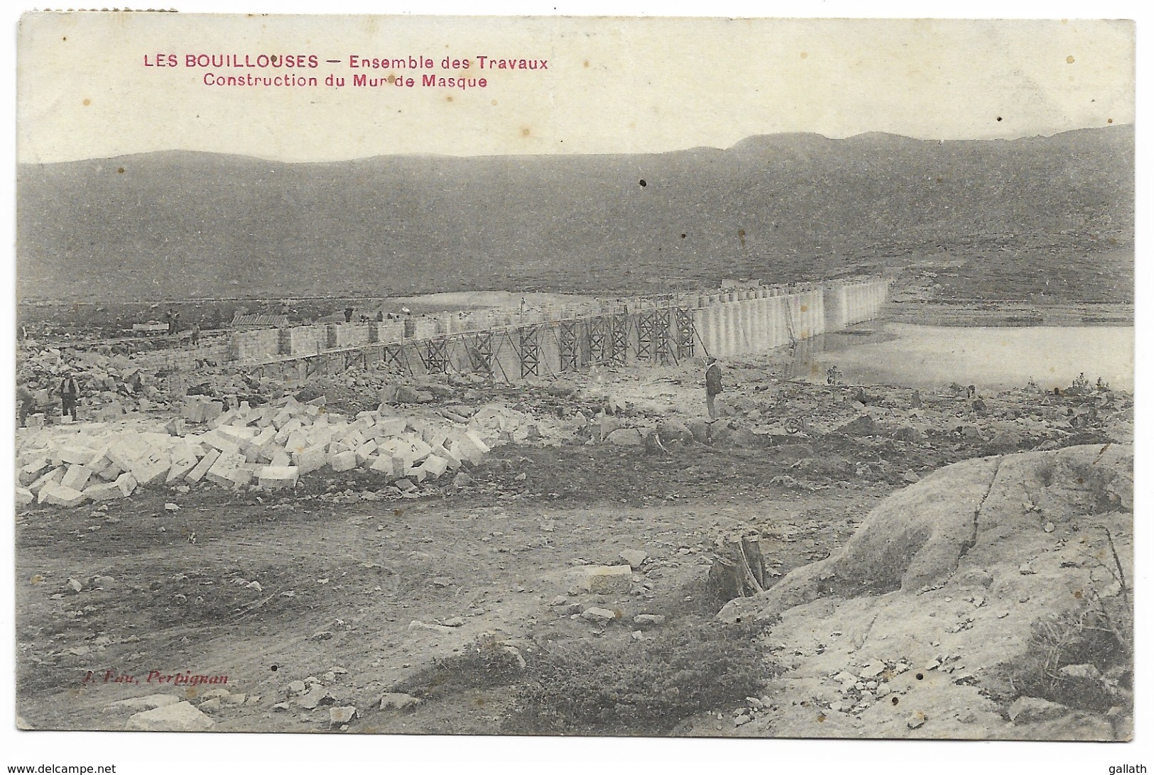 66-LES BOUILLOUSES-Ensemble Des Travaux, Construction Du Mur De Masque...1909  Animé - Autres & Non Classés