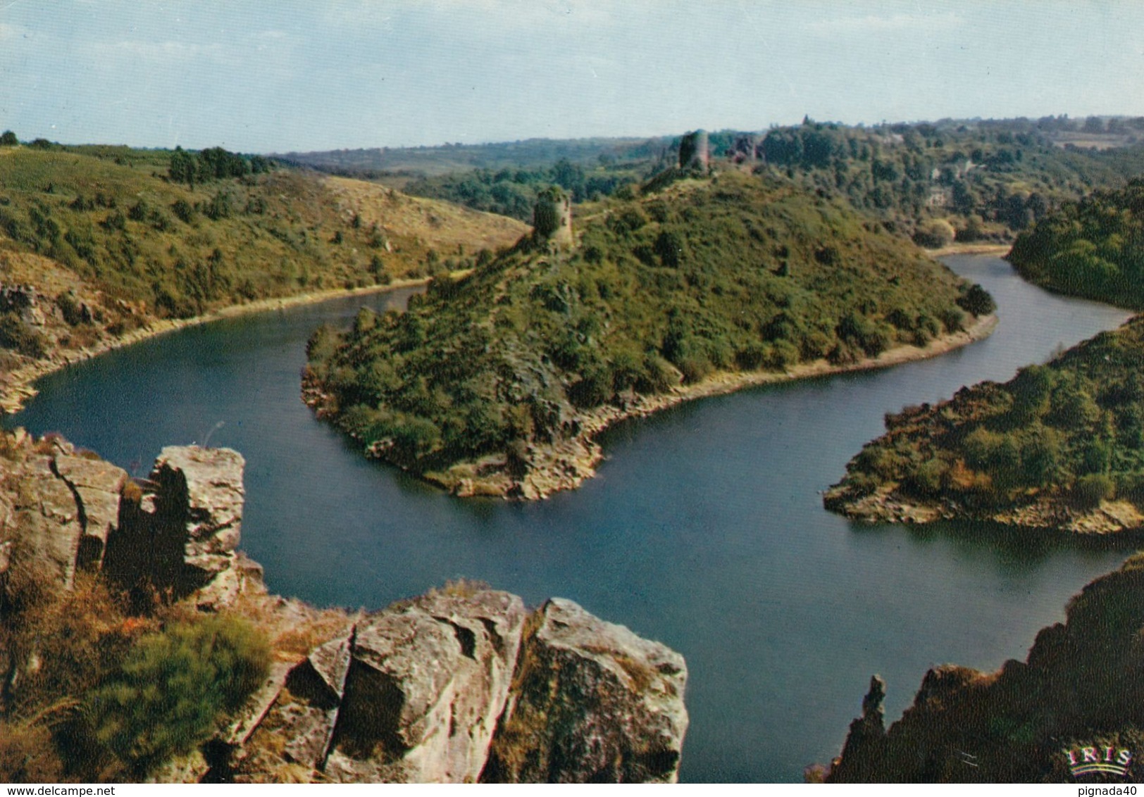 Cp , 23 , CROZANT , Sur Le Promontoire, Entre Les Ravins De La Creuse Et De La Sédelle, Ruines Du Château Féodal - Crozant