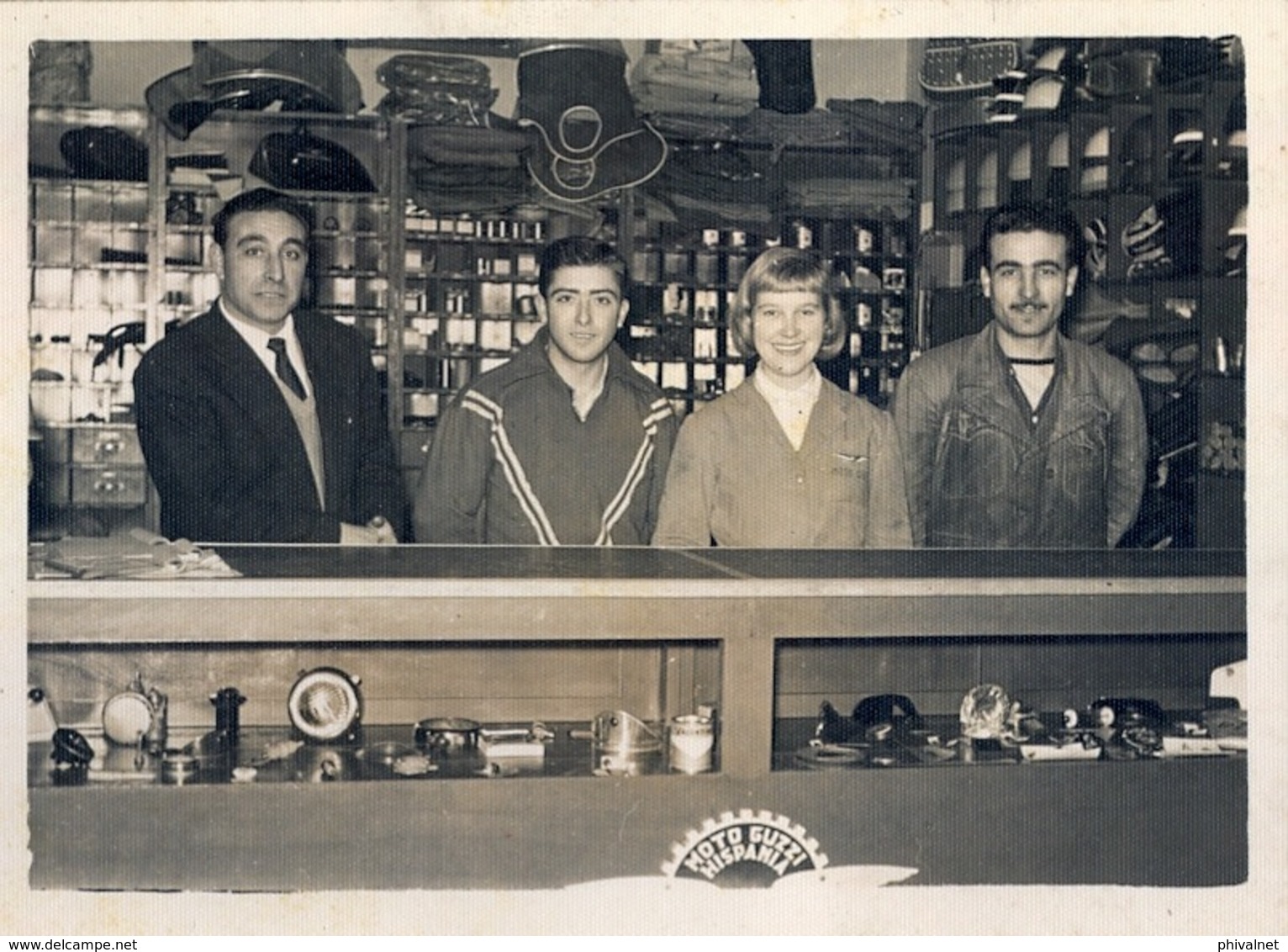 AÑOS 50 / ASTURIAS - CONCESIONARIO MOTO GUZZI , MOTOCICLETA , MOTO , MOTORCYCLE , MOTORRAD - ANTIGUA FOTOGRAFIA ORIGINAL - Otros & Sin Clasificación