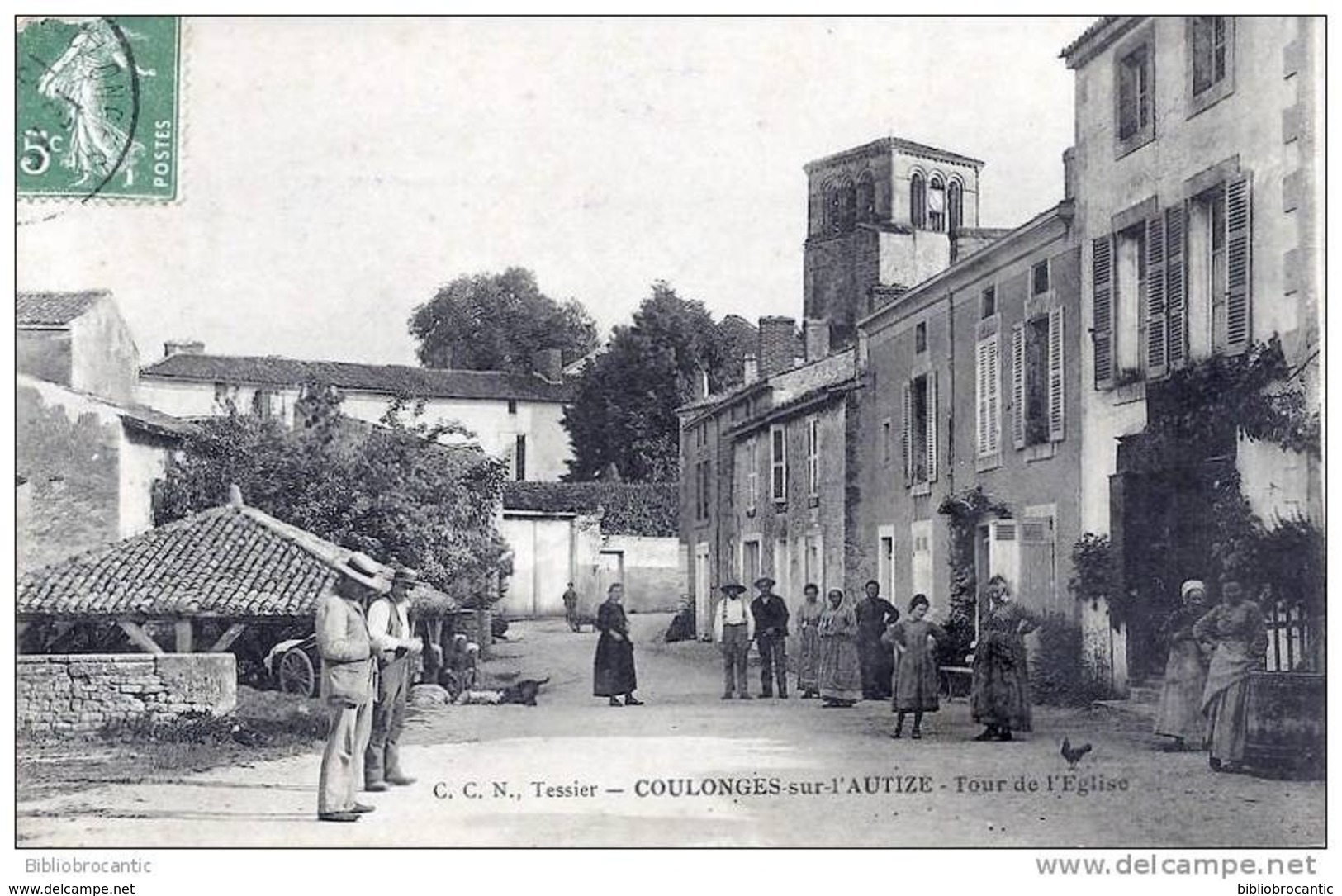 D79 - COULONGES Sur L'AUTIZE &lt; Vue Animée &lt; TOUR DE L'EGLISE - Coulonges-sur-l'Autize