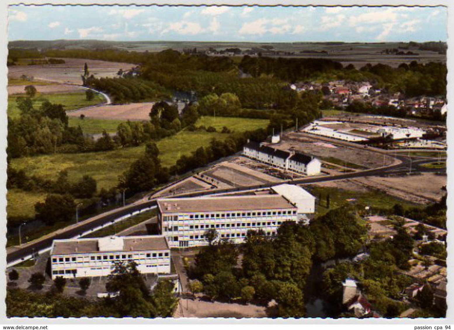 S42-038 La Chartre Sur Le Loir - Vue Aérienne - Le Nouveau C.E.G. - Architecte : Vimond, Paris - Autres & Non Classés