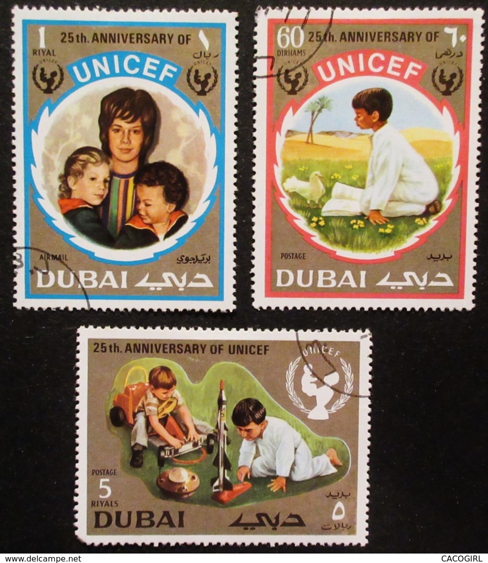 DUBAÏ YT 116A, 116B, PA87 . UNICEF, 25th Anniversary - Dubai