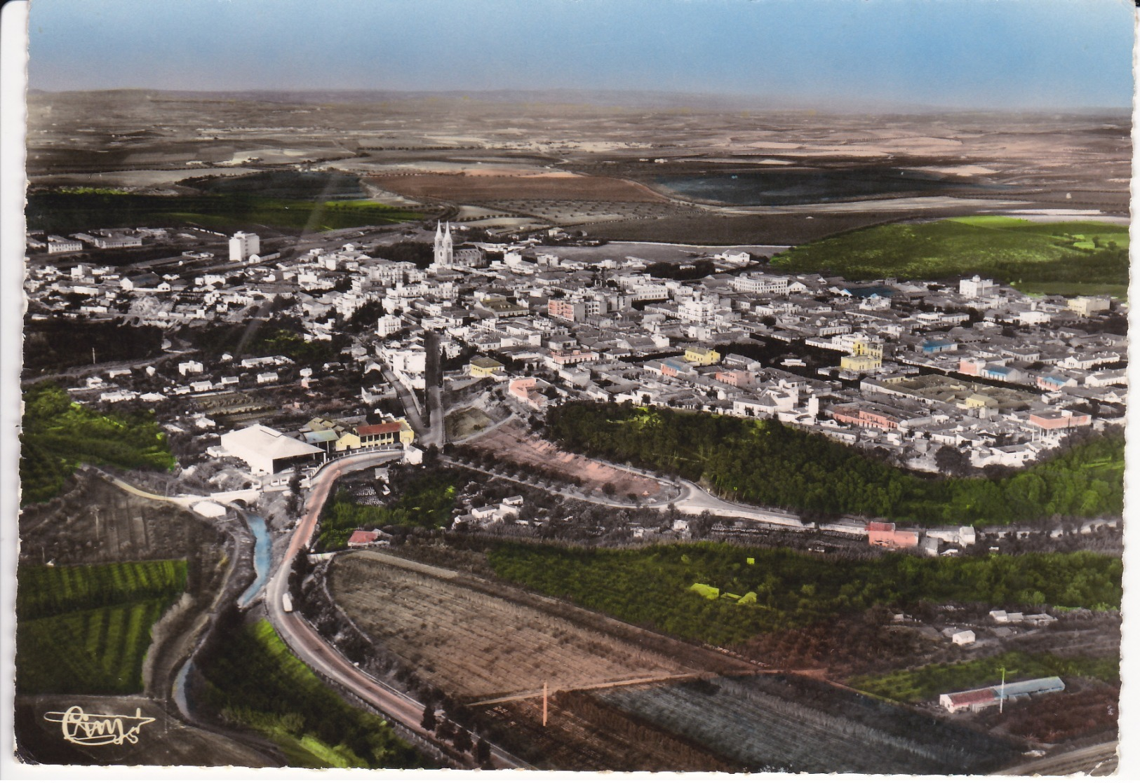 AÏN-TEMOUCHENT (Algérie Oran) - Vue Panoramique Aérienne De La Ville - B 1045 - - Autres & Non Classés