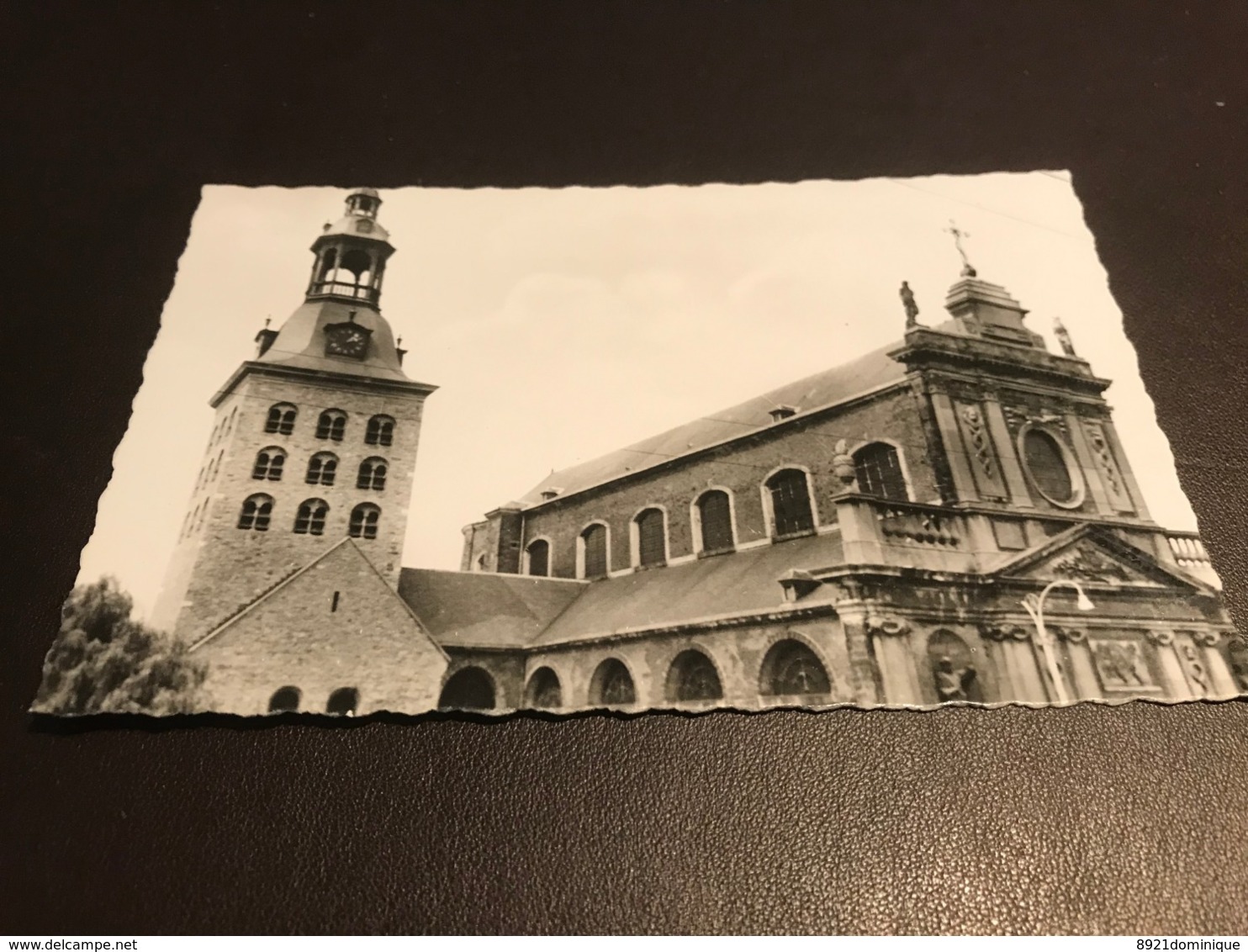 Harelbeke -  HARLEBEKE - St. Salvatorkerk - Uitg. Vandenbuerie - Harelbeke