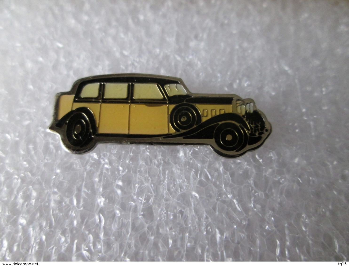 PIN'S   HISPANO  SUIZA  K  6  1936 - Other & Unclassified