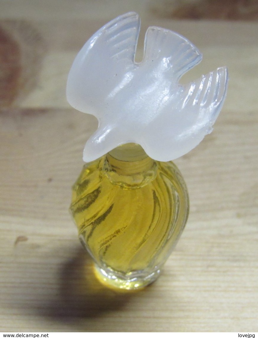 Miniature De Parfum PAS COURANTE 1 COLOMBE NINA RICCI - Non Classés