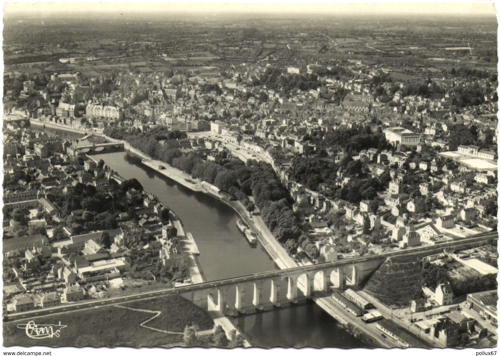 CPSM DE LAVAL  (MAYENNE)  VUE AERIENNE - Laval