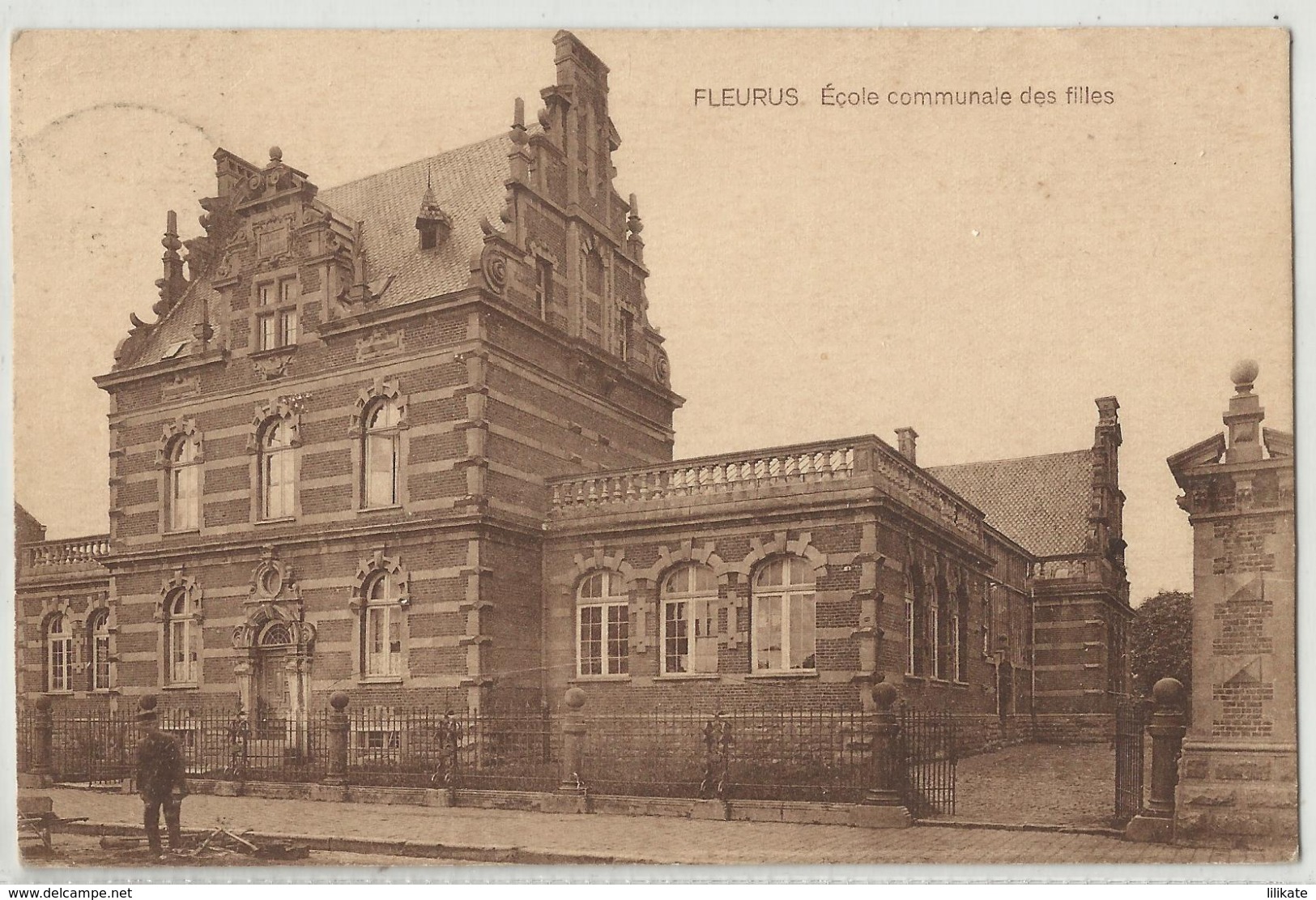 Fleurus - Ecole Communale Des Filles 1921 - Fleurus