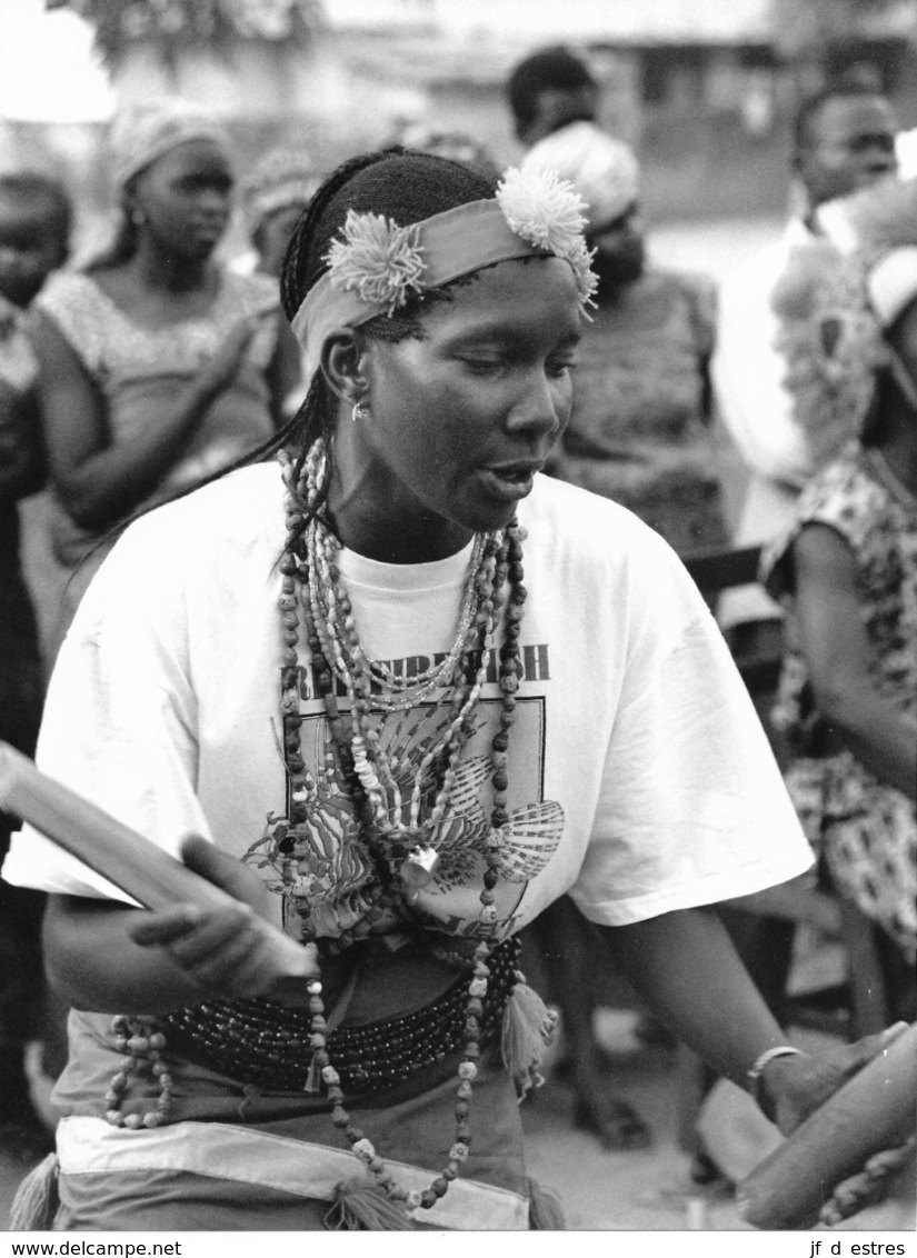 Photo Sénégal. Casamance. Fête Folklorique à Ziguinchor Années 1990  Photo Vivant Univers - Afrique