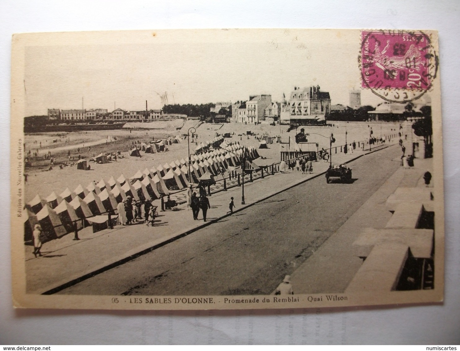 Carte Postale Les Sables D'Olonne (85) Promenade Du Remblai - Quai Wilson  (Petit Format Oblitérée 1933 Timbre 20 C ) - Sables D'Olonne