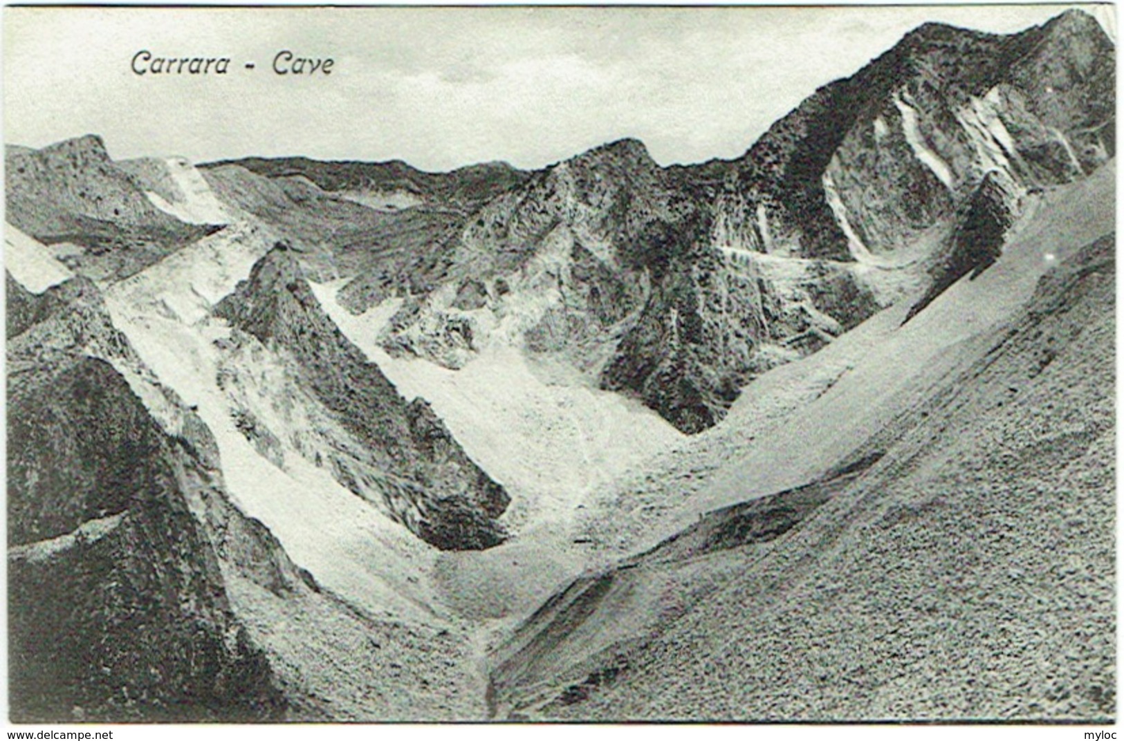 Carrara. Cave. - Carrara