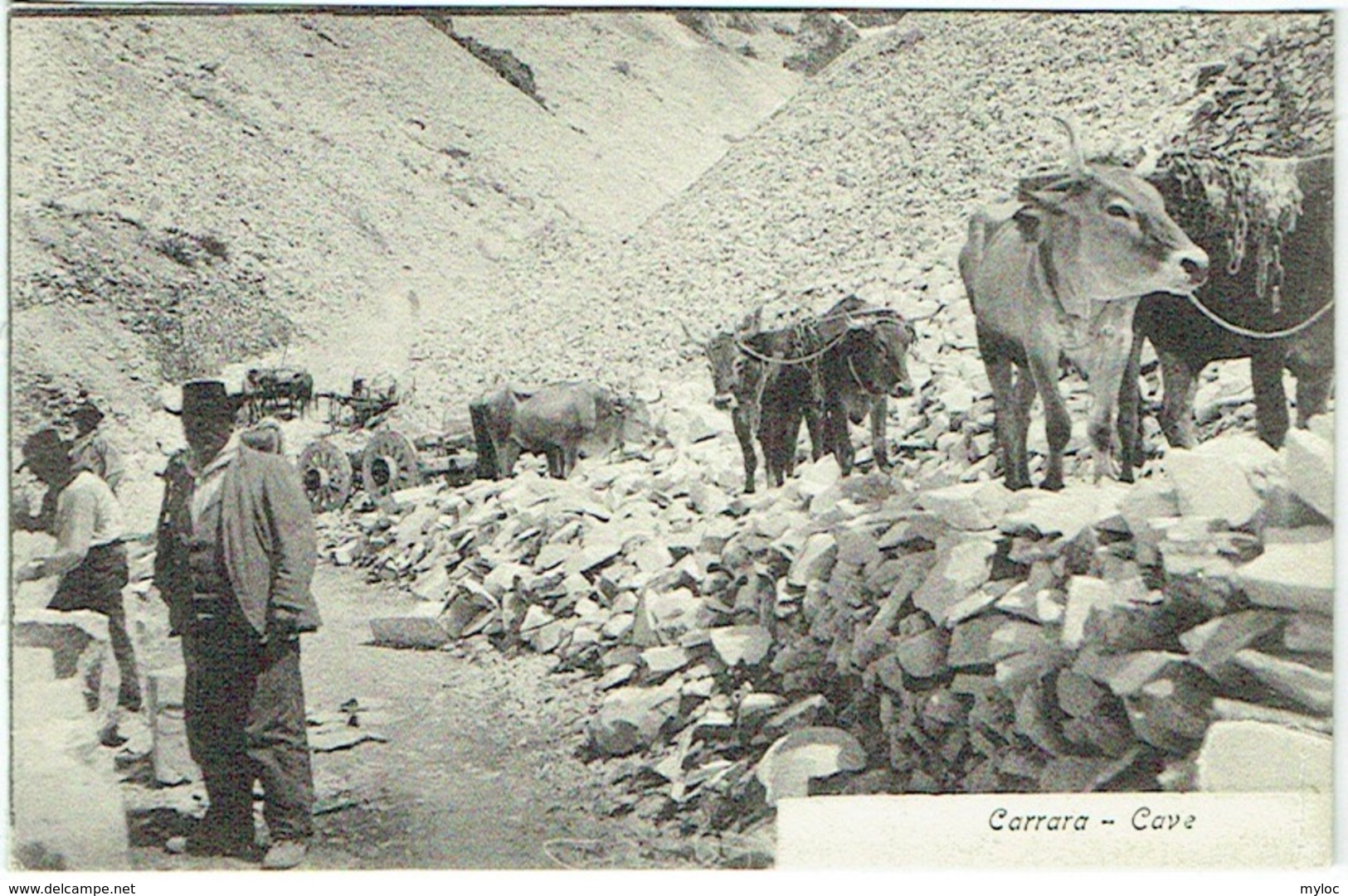 Carrara. Cave. - Carrara