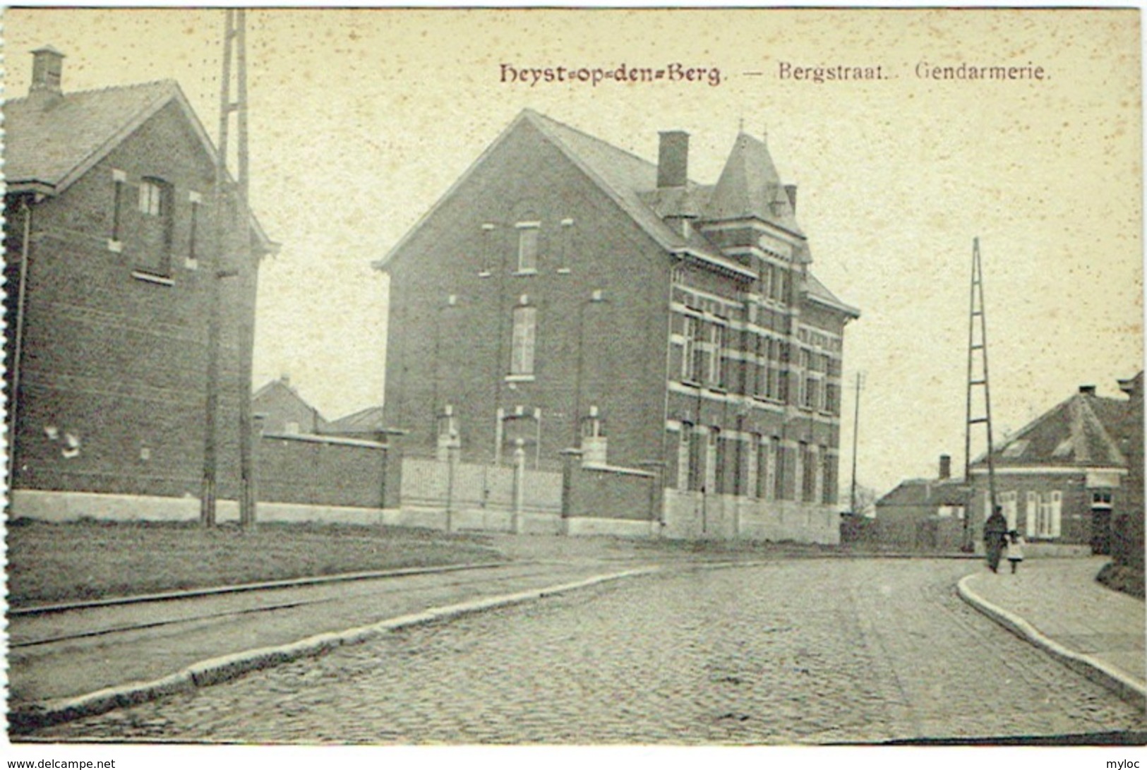 Heyst/Heist-op-den-Berg.  Bergstraat. Gendarmerie. - Heist-op-den-Berg