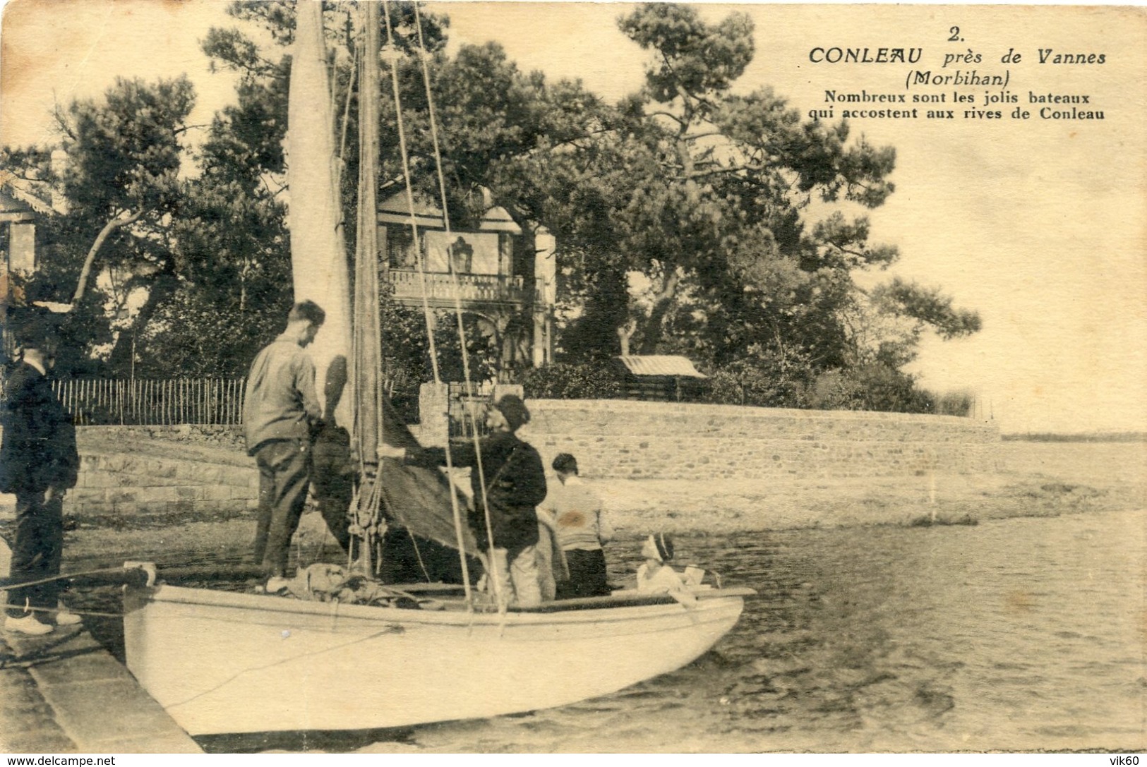 56   CONLEAU PRES DE VANNES  ACCOSTAGE D'UN BATEAU - Vannes