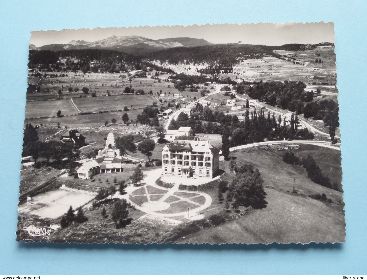 MONT-LOUIS-sur-TÊT Vue Sur La Maison De Santé Médicale " Les Sorbiers " ( CIM - 323-60 A ) Anno 1960 ( Voir Photo ) ! - Autres & Non Classés