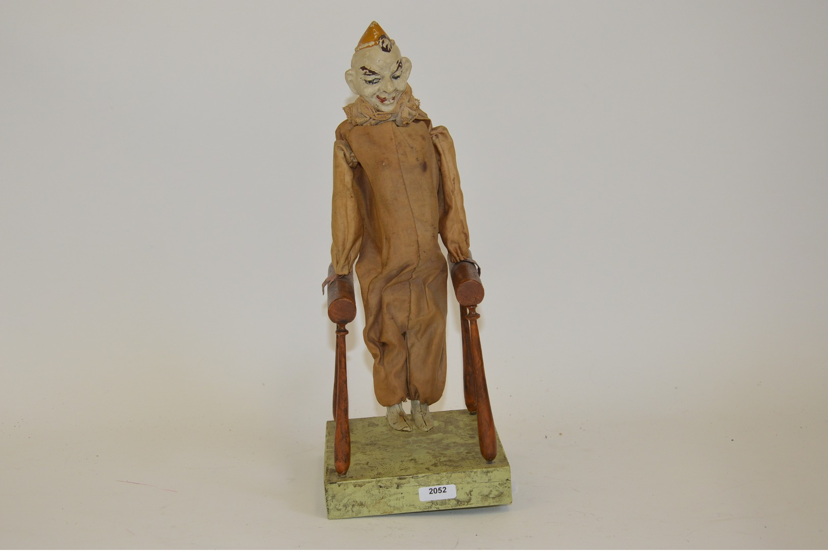 Clown équilibriste Mécanique (avec Sa Clé), France, Fin XIXème. Bontemps? Hauteur: 34 Cm. Bon état Général, Un Pied Balu - Otros & Sin Clasificación