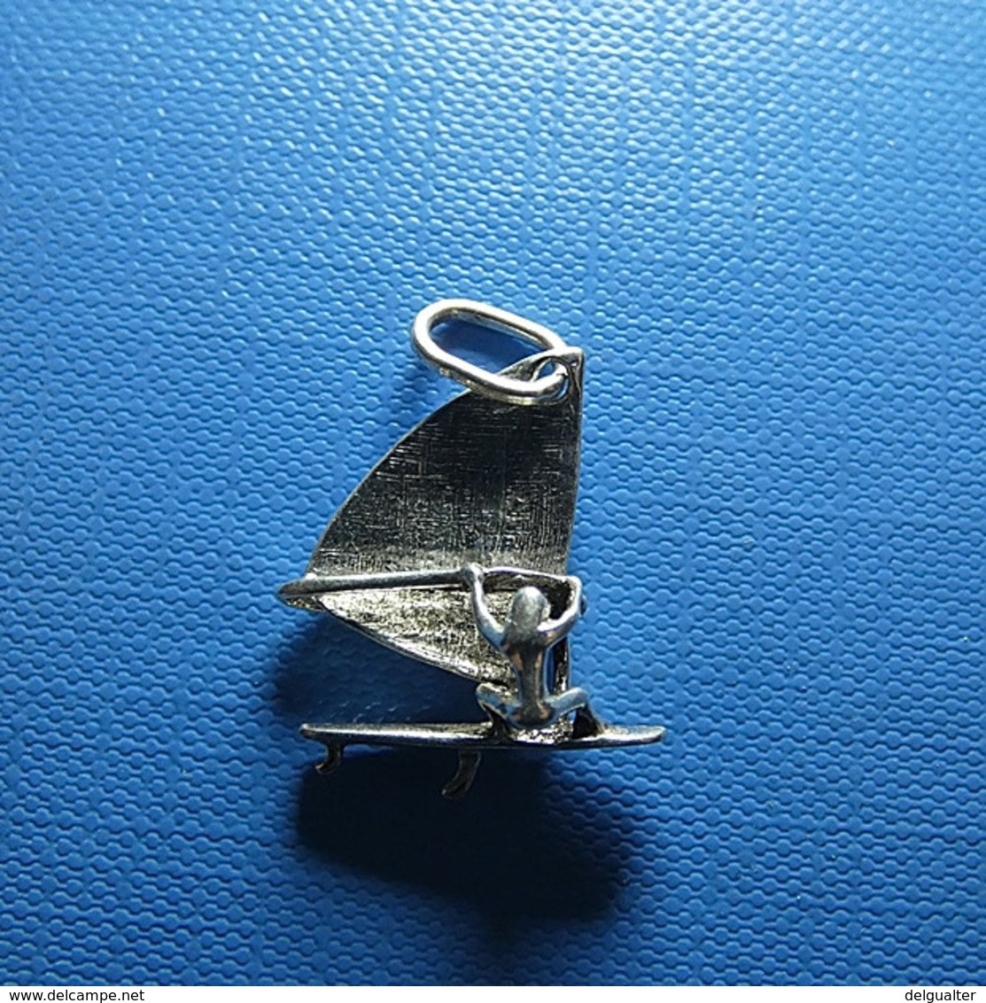 Small Silver Pendant - Pendentifs