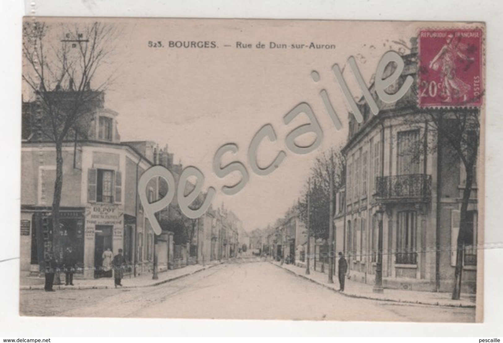 18 CHER - CP ANIMEE BOURGES - RUE DE DUN SUR AURON - E.M.B. N° 523 - DEPOT DE BIERE DE PIGNOUX TABAC DE CANTINE N°6 - Bourges