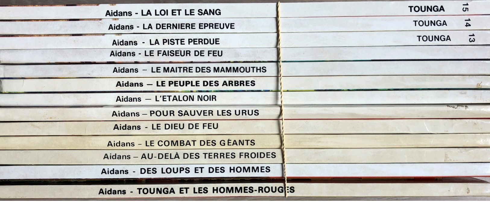 Tounga/Aidans.  Ensemble De 15 Albums:
Tome 1: EO De 1964.  BE Avec Usures Des Plats, Intérieur En TBE+
2e Série:
Tomes  - Unclassified