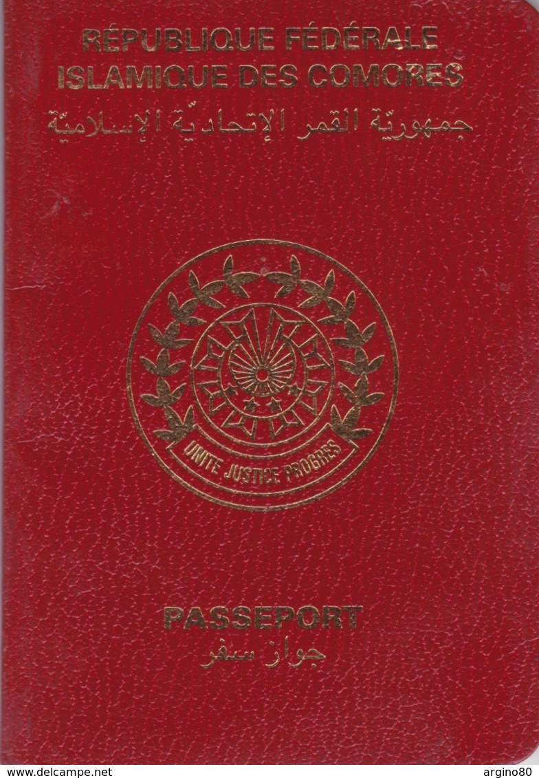 COMOROS COMORES COMORO ISLAND 2000 PASSPORT FISCAL / FISCAUX REVENUE STAMPS - Documenti Storici