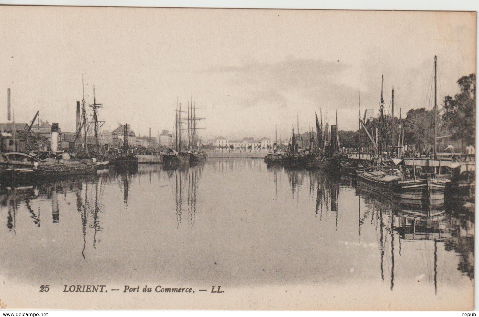 CPA Lorient Port Du Commerce Neuve - Lorient
