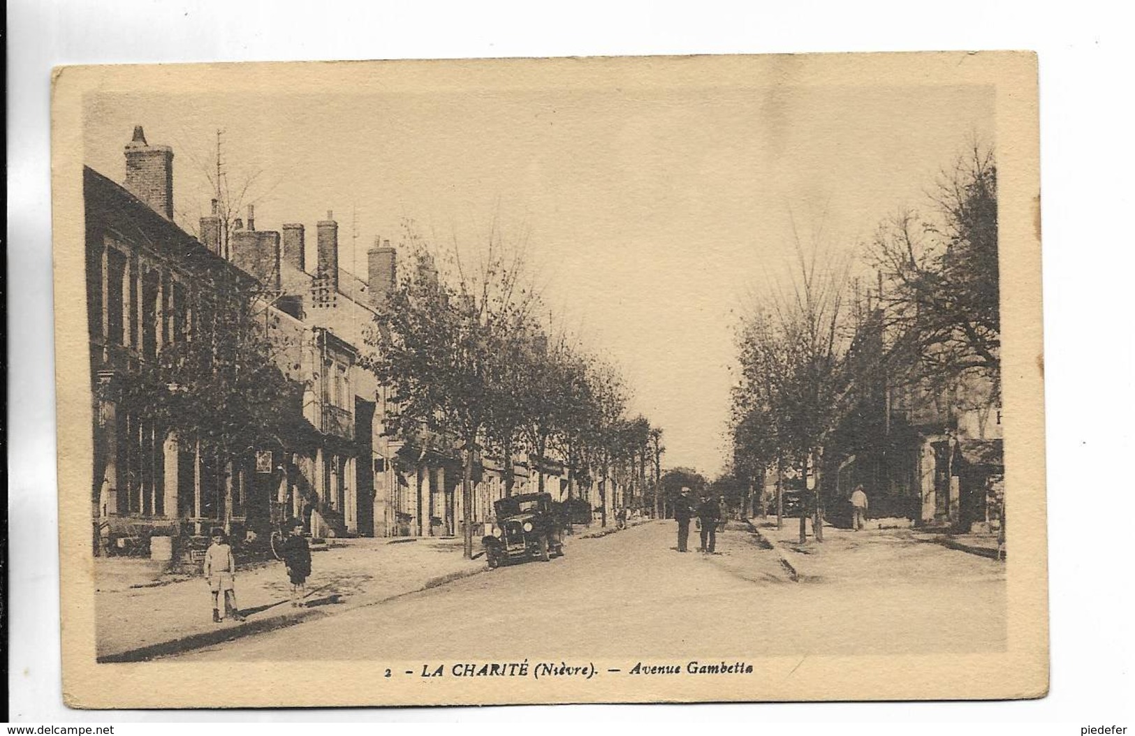 58 - LA CHARITE ( Nièvre ) - Avenue Gambetta - La Charité Sur Loire