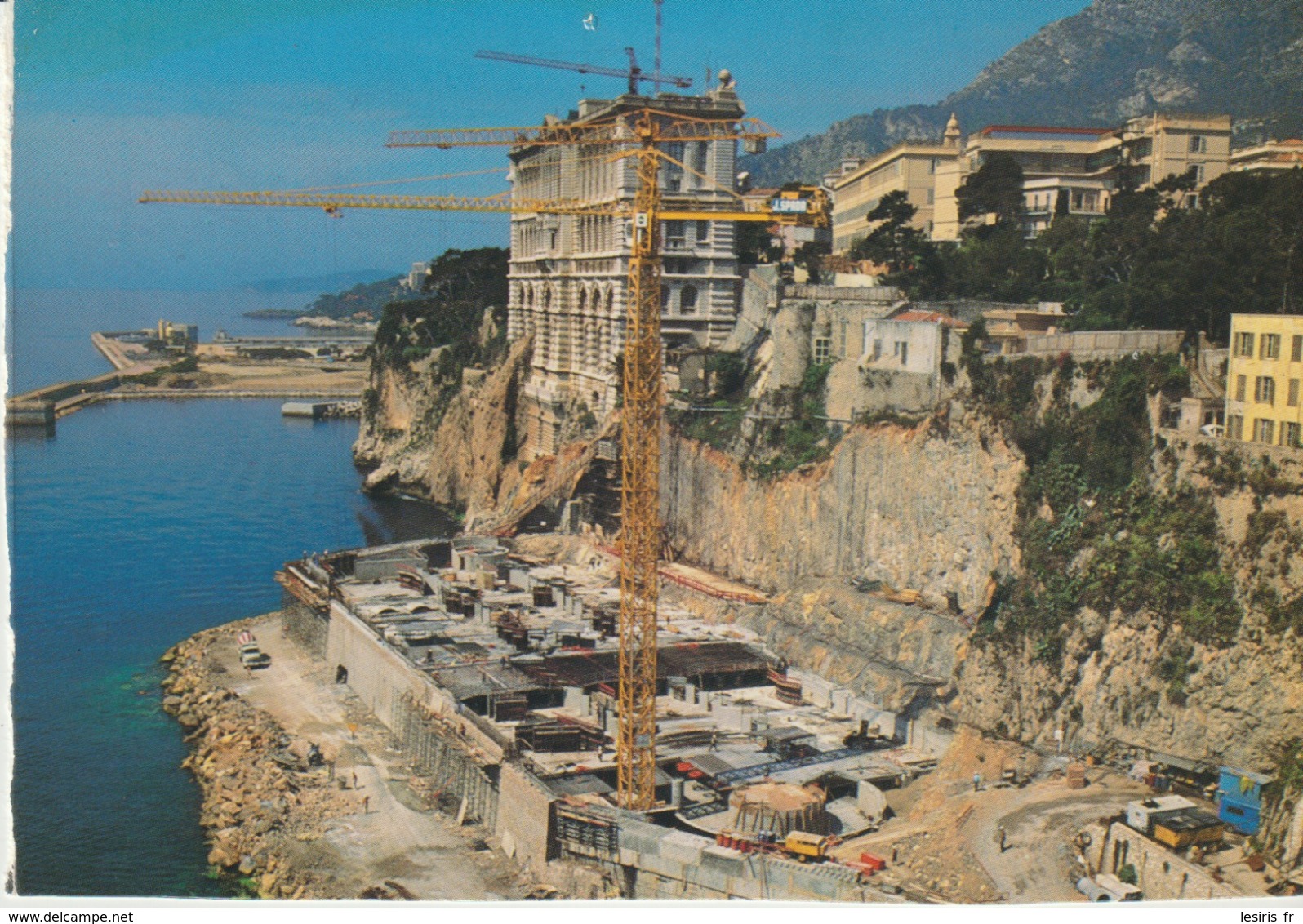 C. P. - PHOTO -  MONACO - PARKING DES PÉCHEURS - 1982 - J. P. AUGEROT - CROUZET - Musée Océanographique