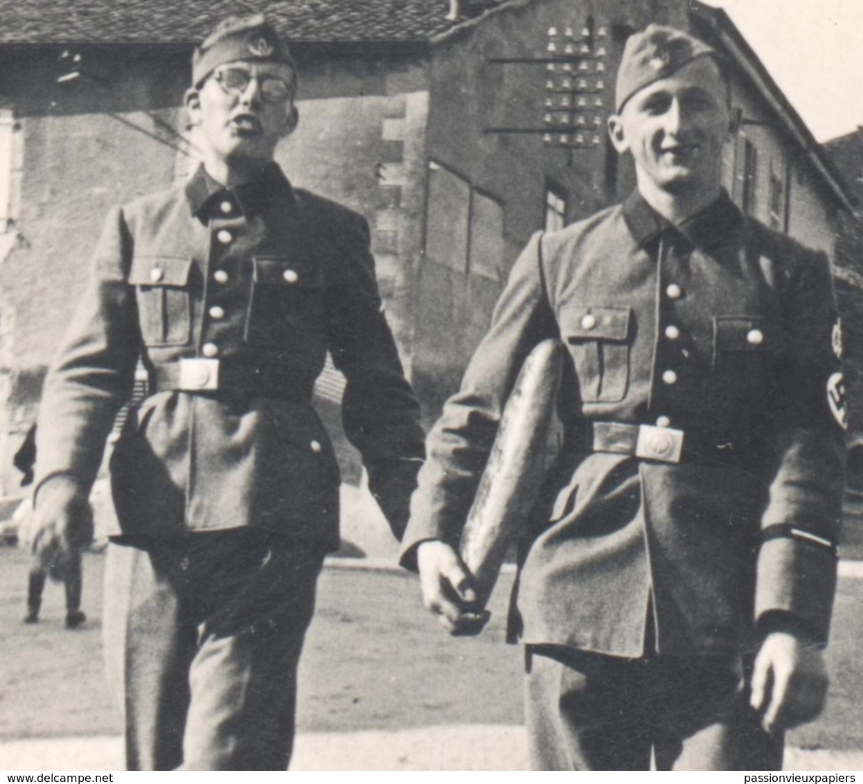 Petite PHOTO  EBERSVILLER  1939/1945  RAD 85  (devant L'EGLISE) - Autres & Non Classés