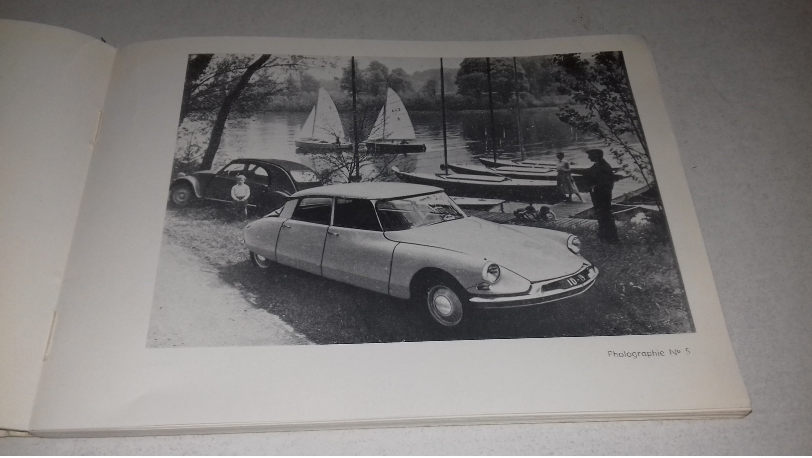 Photothèque Citroën Ds (47 Photos) - Advertising