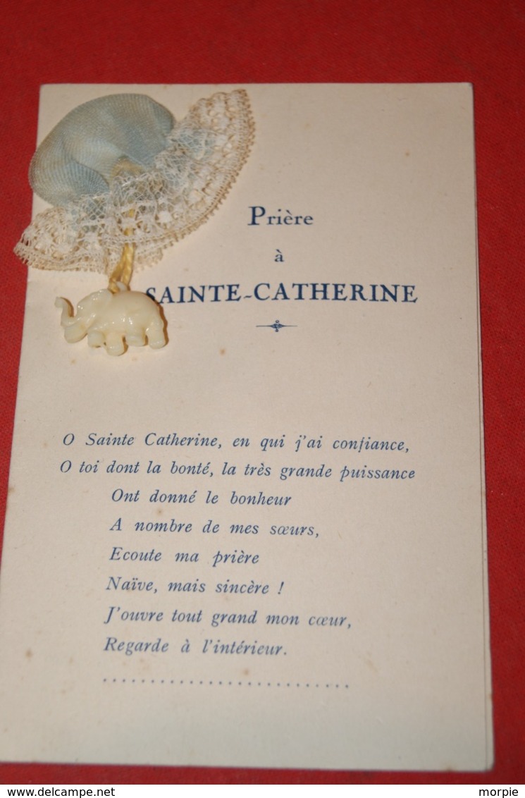 Cpa SAINTE-CATHERINE ( 12 ) -fantaisie ,  Bonnet   Tissu Et Pendentif Elephant,priere De Ste Catherine - Femmes