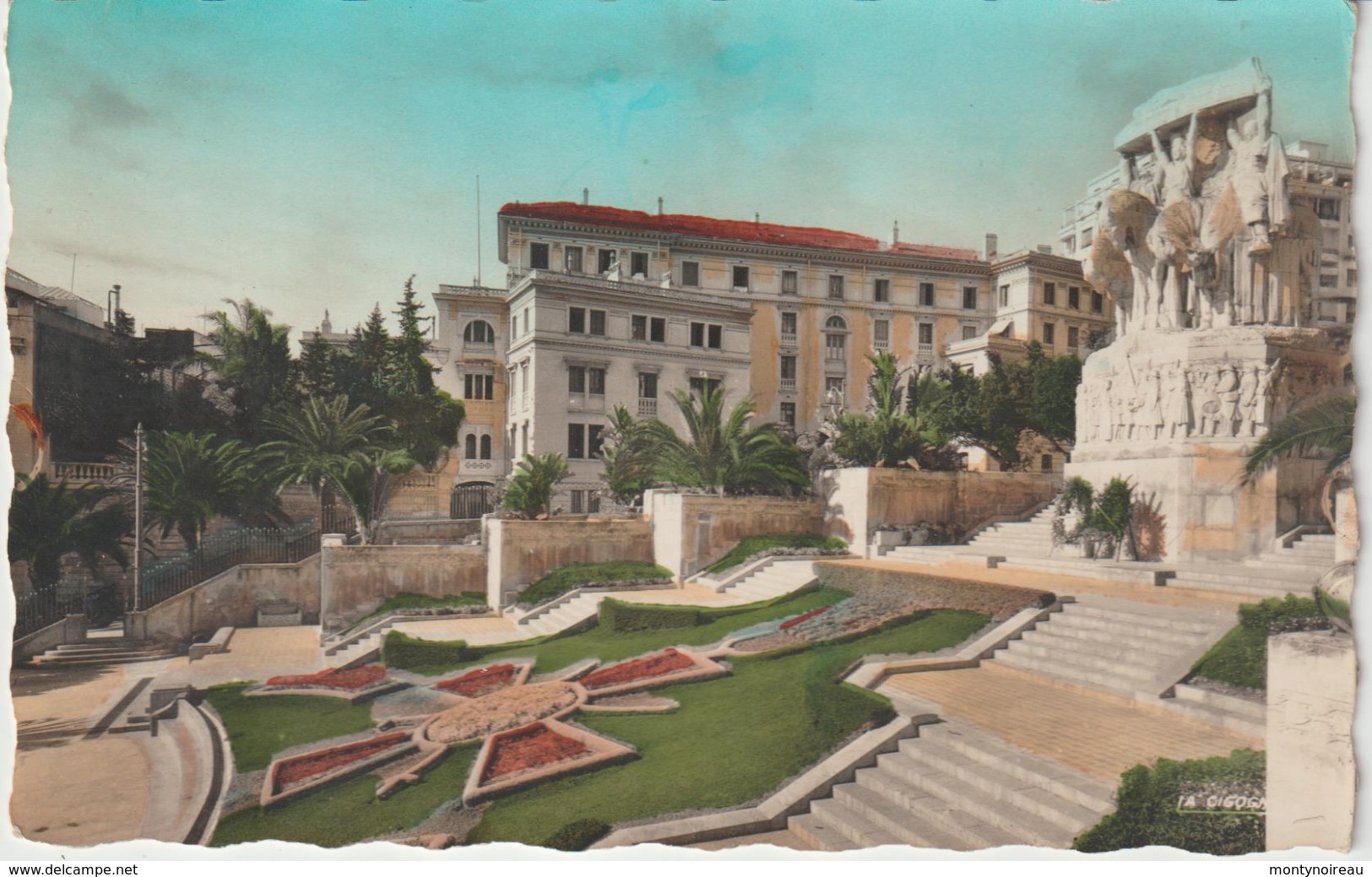 Algérie  :  ALGER ,  Monument Aux  Morts   De La  Grande   Guerre - Alger