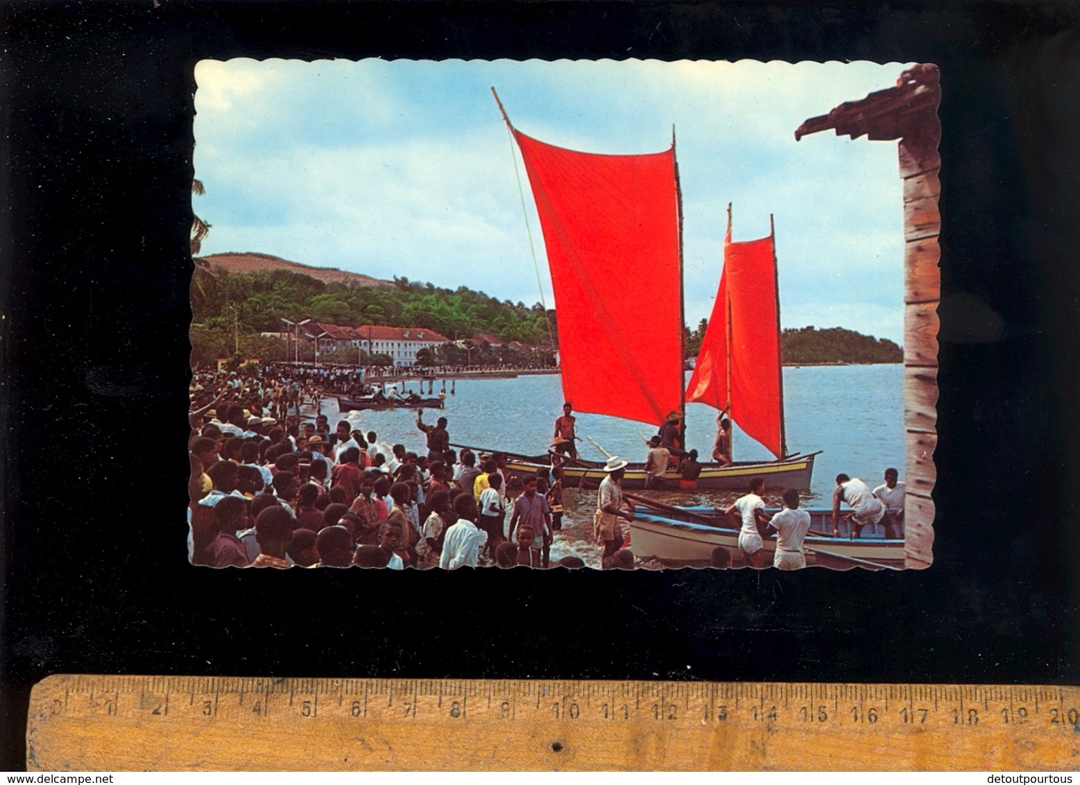 LA TRINITE MARTINIQUE : Course Des Bateaux Canots Gommiers Race Of Local Boats - La Trinite