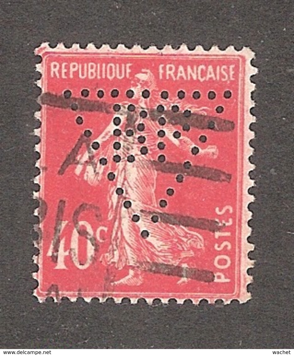 Perfin/perforé/lochung France No 194 BP  Société Générale Des Huiles De Pétrole (161) - Altri & Non Classificati