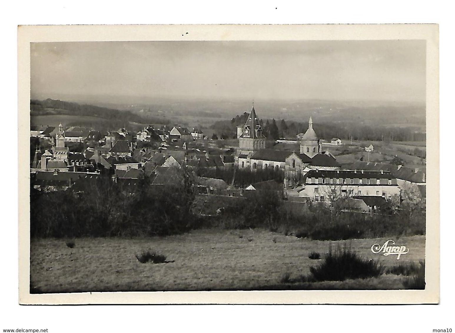 Bénévent - Vue Générale - Prise Du Puy Du Golf - Benevent L'Abbaye