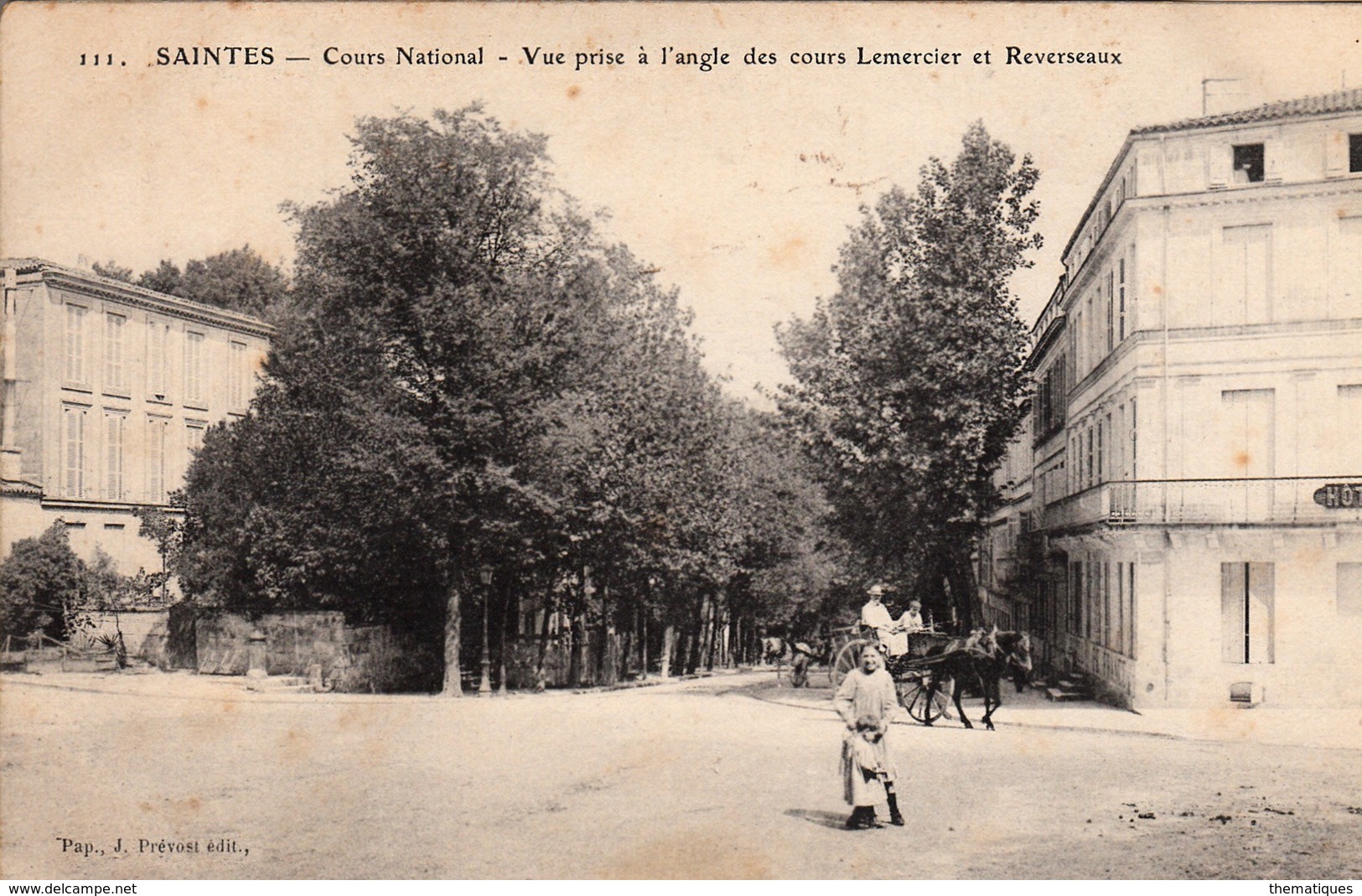 Thematiques 17 Charente Maritime Saintes Cours National Vue Prise à L'Angle Des Cours Lemercier Et Reverseaux - Saintes