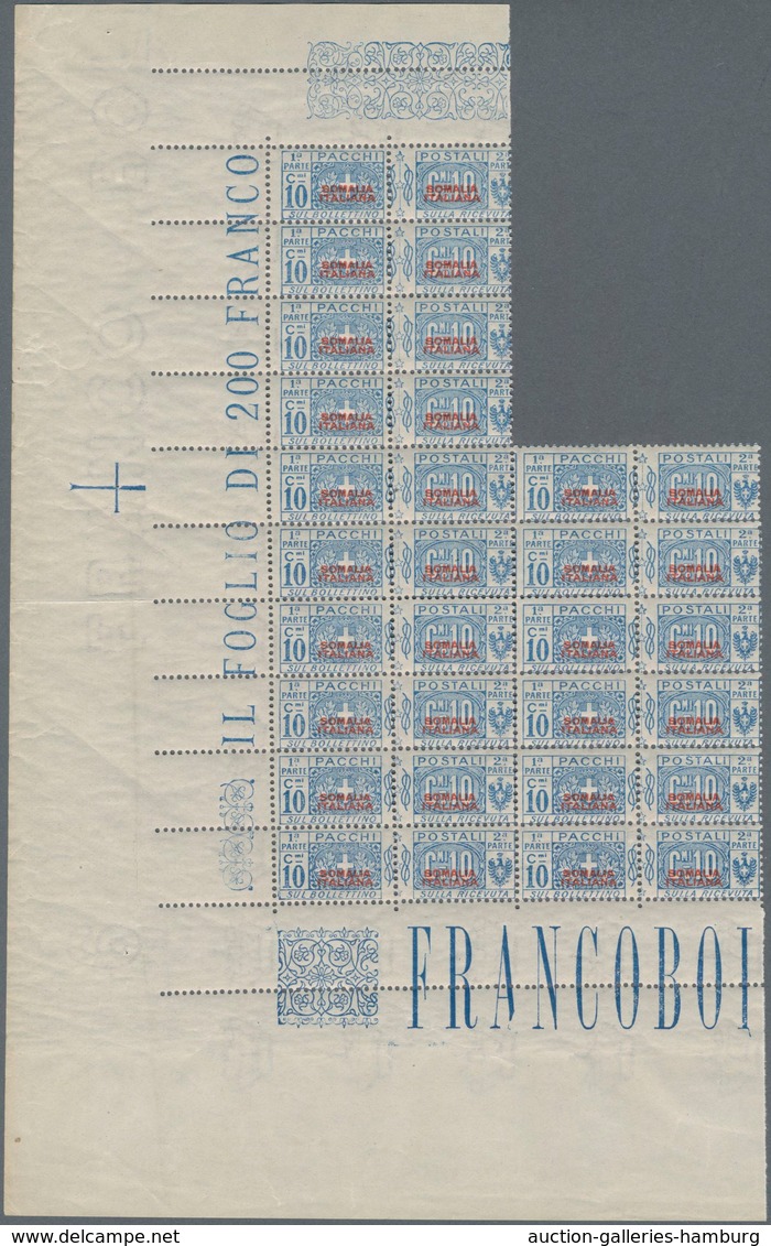 Italienisch-Somaliland: 1926/1931, 10 Cent. Blau In Vertical Block Of 16, Mint Never Hinged, 1x Fold - Somalia