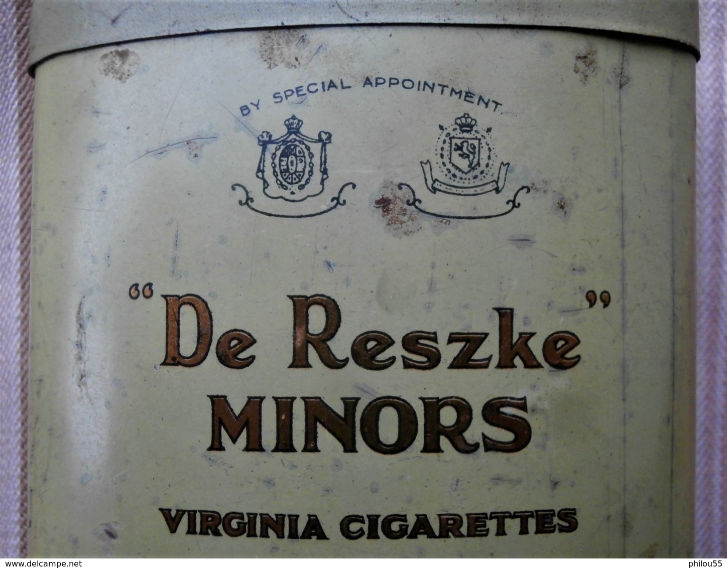 Ancienne Boite A Cigarettes En Tole "De Reszke" MINORS J. MILLLHOFF & C° LTD PICCADILLY. W. - Etuis à Cigarettes Vides