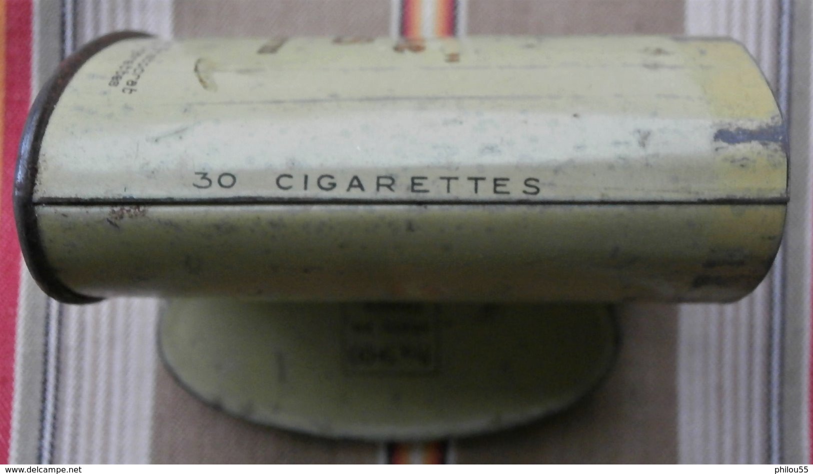 Ancienne boite a cigarettes en tole "De Reszke" MINORS J. MILLLHOFF & C° LTD PICCADILLY. W.