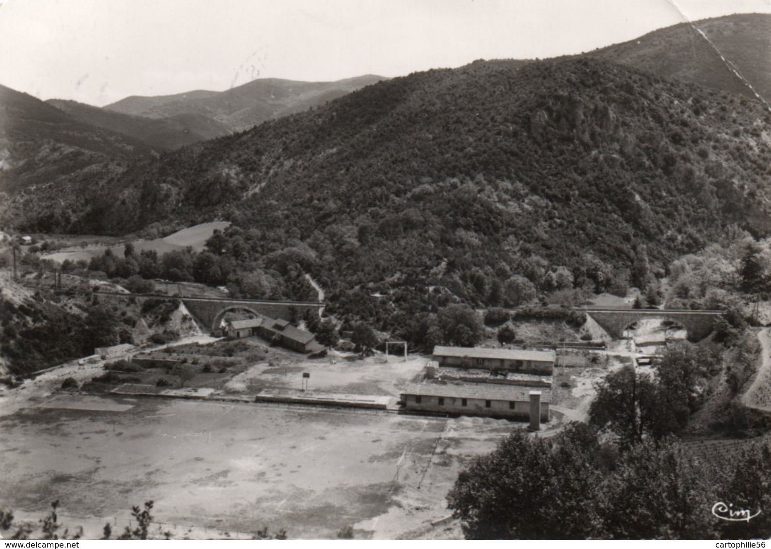 34 - SAINT-PONS  - 150 - Stade De Pondérach, Terrain Des Sports - Saint-Pons-de-Mauchiens